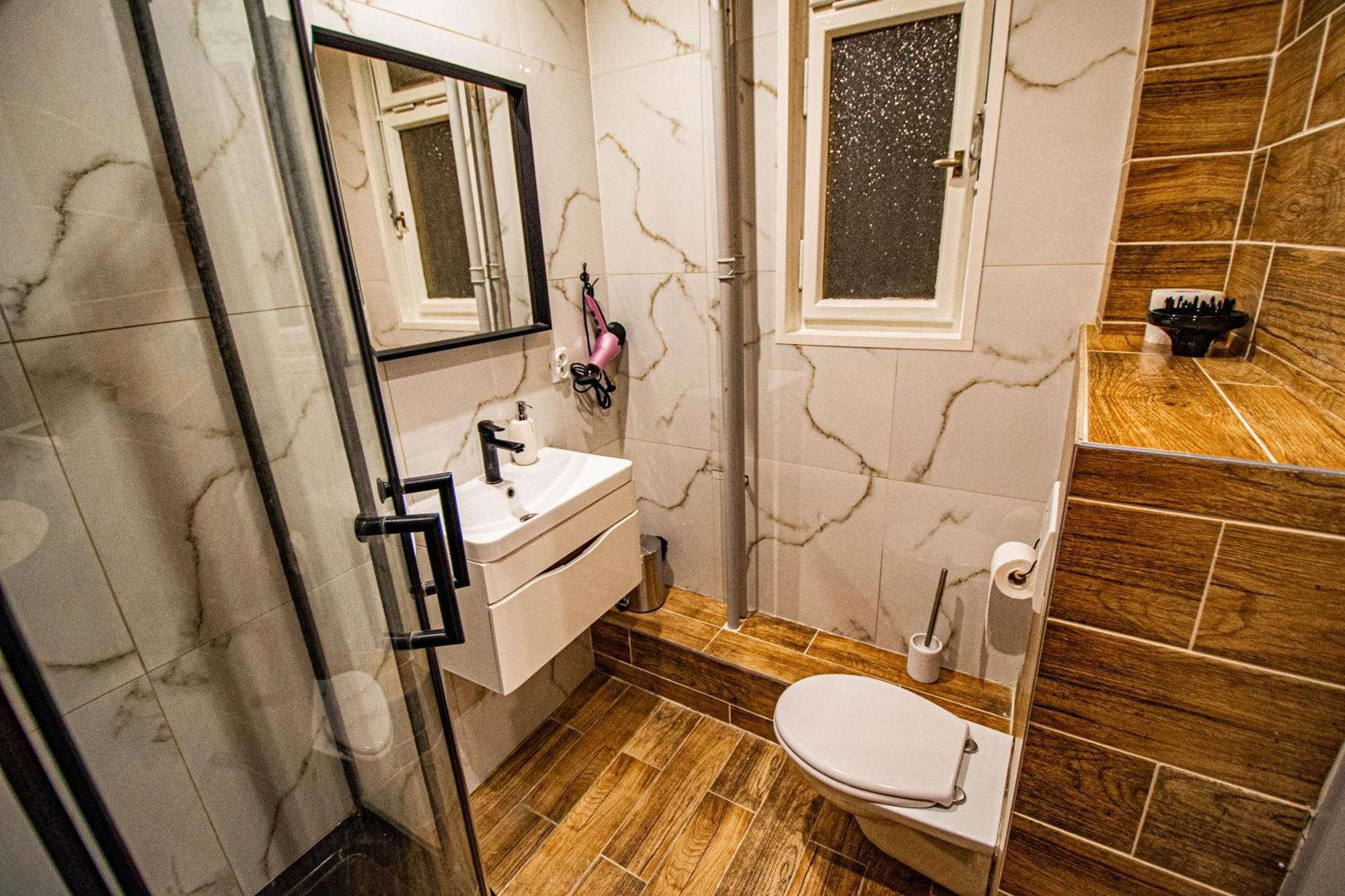 Cozy Studio In The Main City Center ปราก ภายนอก รูปภาพ