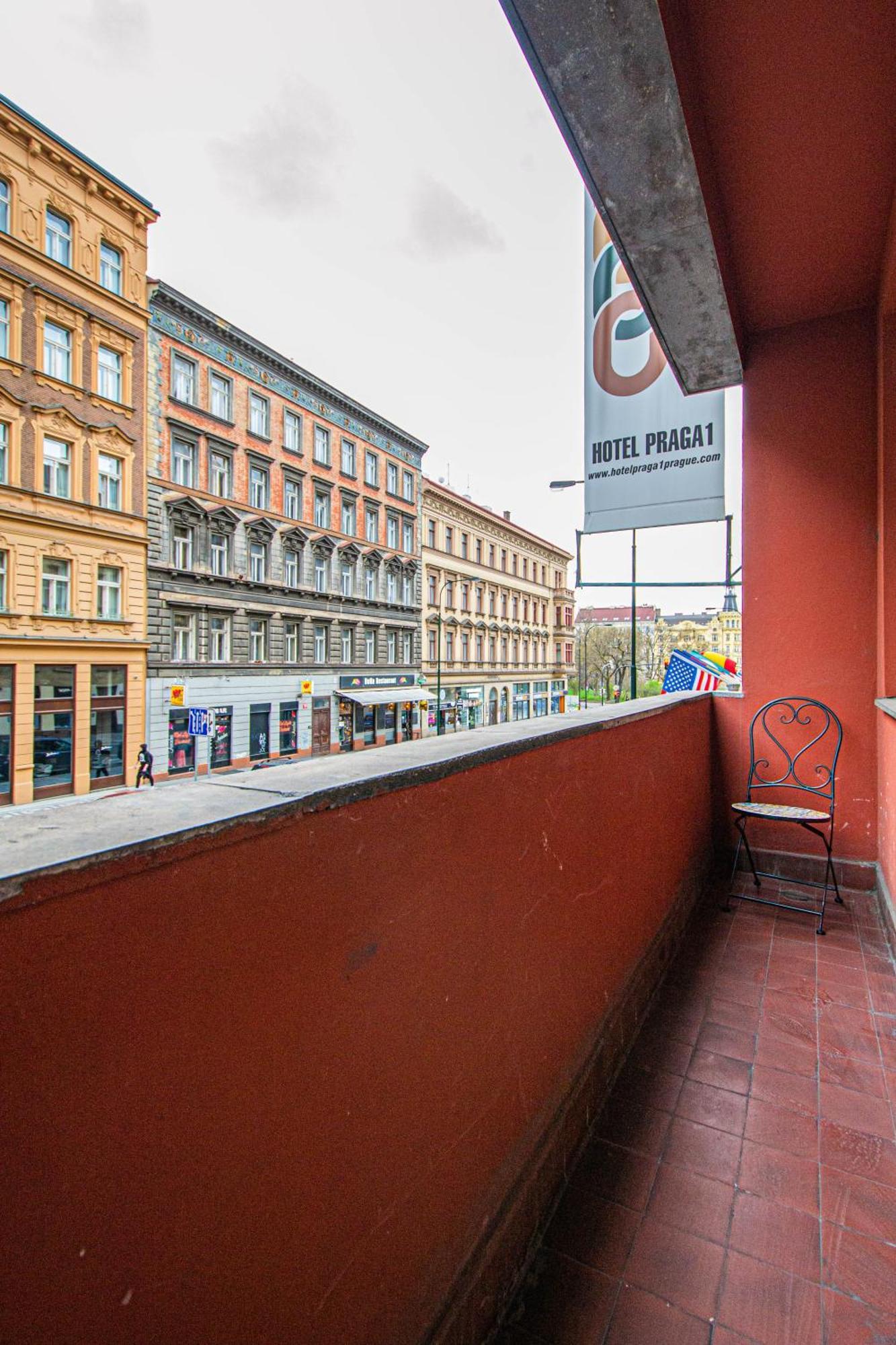 Cozy Studio In The Main City Center ปราก ภายนอก รูปภาพ